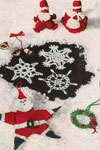 holly wreath curtain pulls pattern